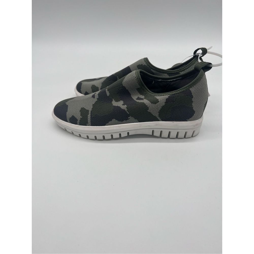 Blondo Farrah Waterproof camouflage slip ones
